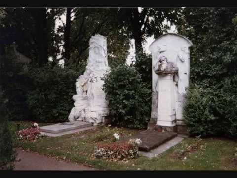 Johannes Brahms - 2. Klavierkonzert B Dur op.83 - III. Andante [1/2] - Claudio Arrau